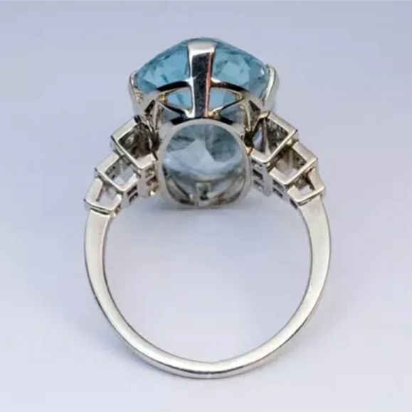 New Extra Large Oval Light Blue Ring - Picture 5 of 5